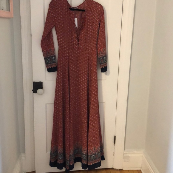 NWT GLAMOROUS Maxi Dress. Size XS. - Picture 4 of 4